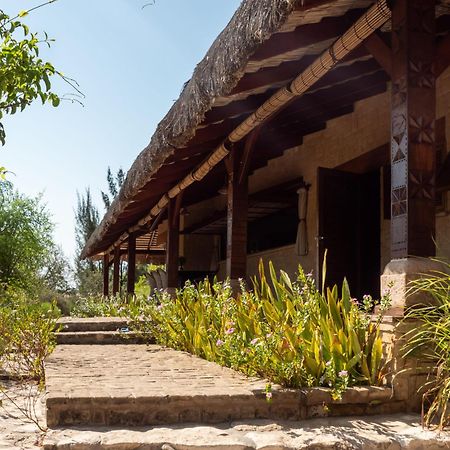 Demeure De La Compagnie Generale Des Huiles Precieuses Bed & Breakfast Ifaty Ngoại thất bức ảnh
